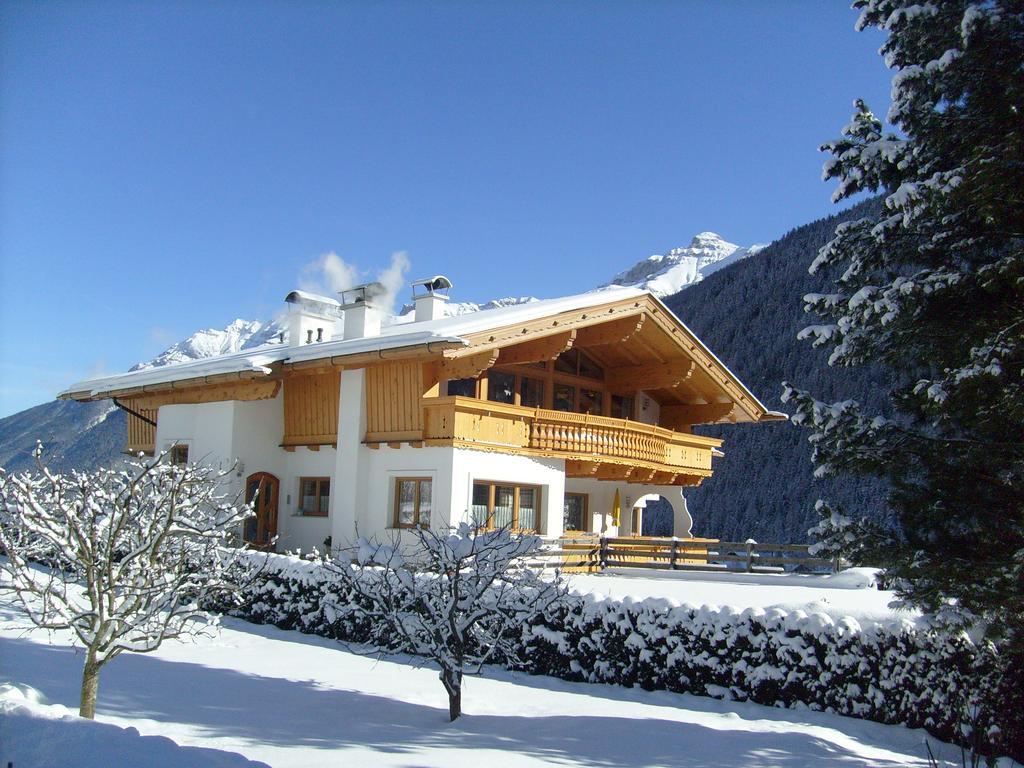 Landhaus Alpensonne Neustift im Stubaital Esterno foto